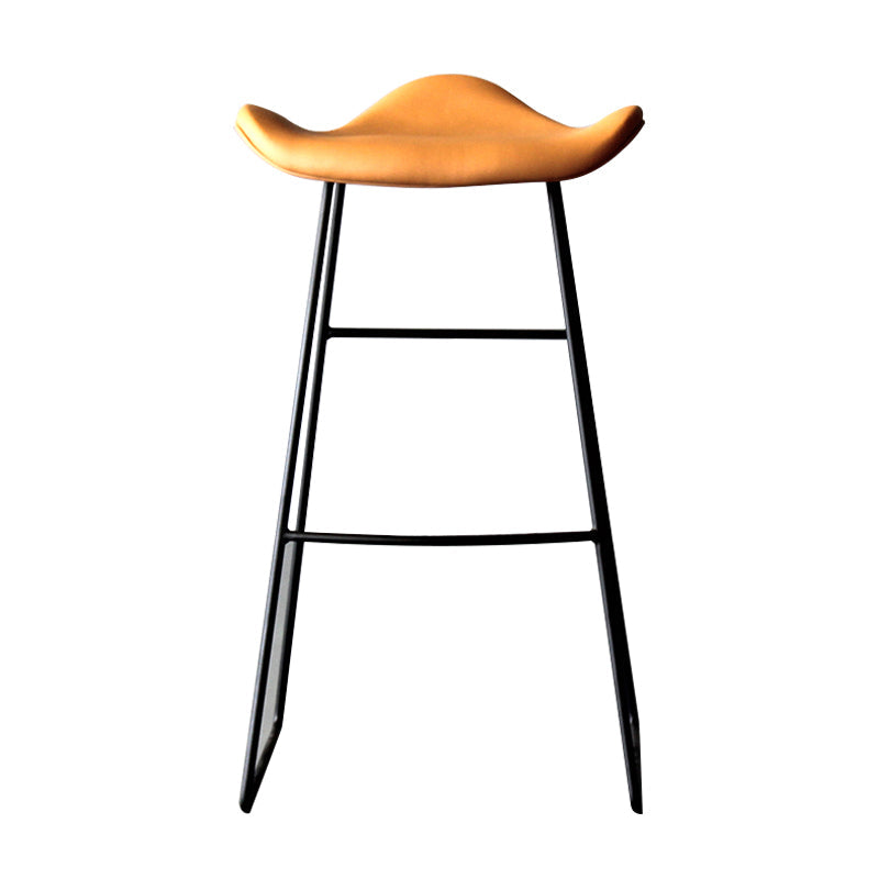 Black PU Leather Barstools Industrial Low Back Bristol Counter Stool with Saddle Seat Light Brown 1 Piece Clearhalo 'Bar Furniture' 'Bar Stools' 'bar_stools' 'furniture_bar_stools' 'Kitchen & Dining Furniture' 'kitchen&dining_furn' 'kitchen' 'kitchen_furn' Furniture' 4183017