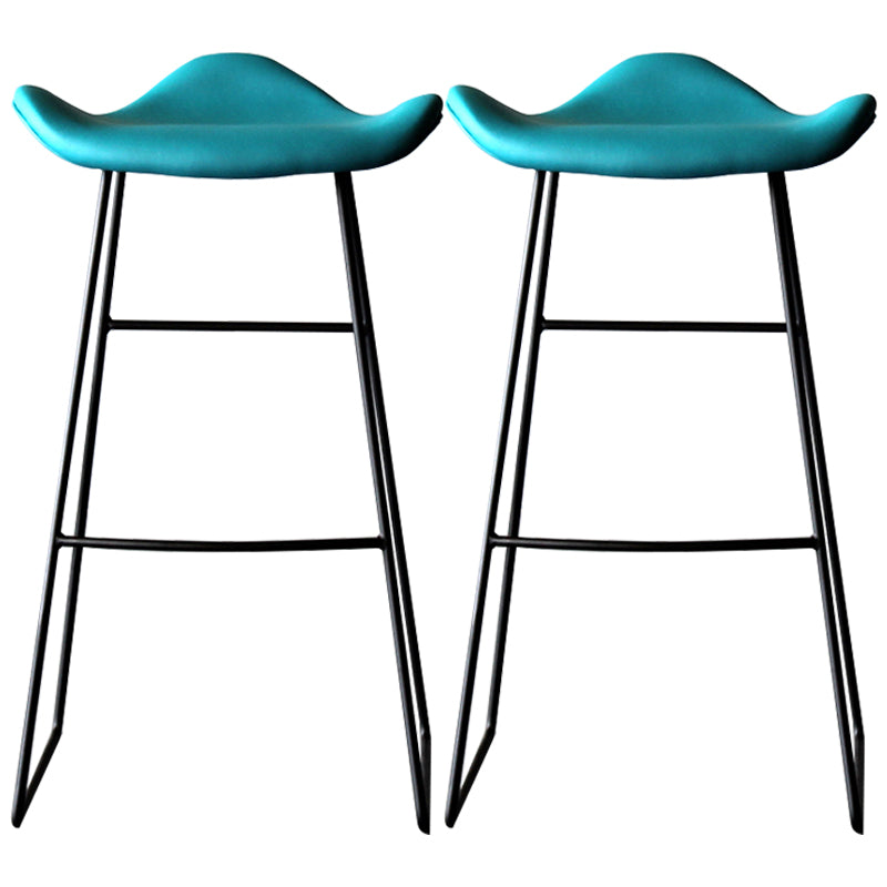 Black PU Leather Barstools Industrial Low Back Bristol Counter Stool with Saddle Seat Blue Set of 2 Clearhalo 'Bar Furniture' 'Bar Stools' 'bar_stools' 'furniture_bar_stools' 'Kitchen & Dining Furniture' 'kitchen&dining_furn' 'kitchen' 'kitchen_furn' Furniture' 4183020