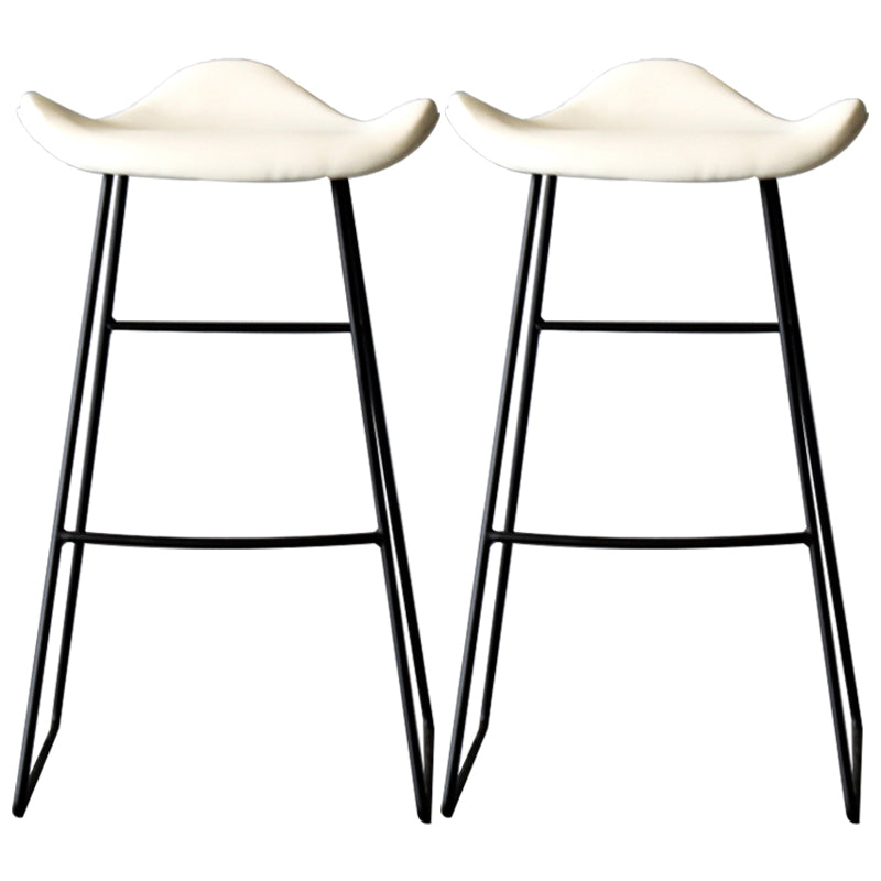 Black PU Leather Barstools Industrial Low Back Bristol Counter Stool with Saddle Seat Off-White Set of 2 Clearhalo 'Bar Furniture' 'Bar Stools' 'bar_stools' 'furniture_bar_stools' 'Kitchen & Dining Furniture' 'kitchen&dining_furn' 'kitchen' 'kitchen_furn' Furniture' 4183026