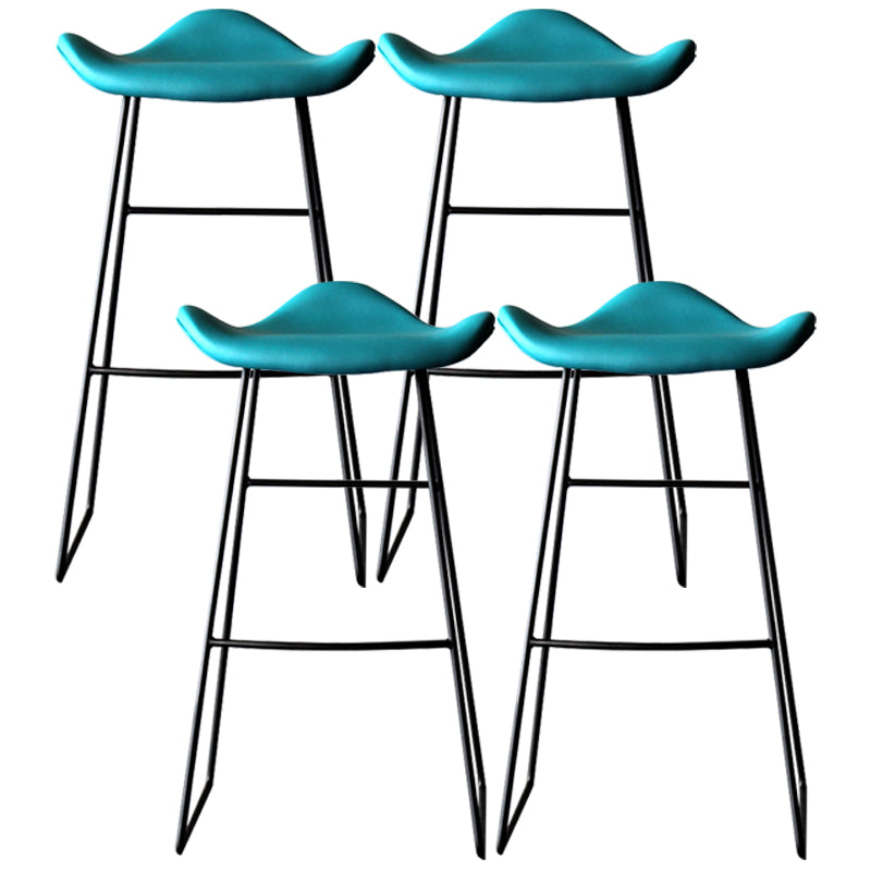 Black PU Leather Barstools Industrial Low Back Bristol Counter Stool with Saddle Seat Blue Set of 4 Clearhalo 'Bar Furniture' 'Bar Stools' 'bar_stools' 'furniture_bar_stools' 'Kitchen & Dining Furniture' 'kitchen&dining_furn' 'kitchen' 'kitchen_furn' Furniture' 4183030