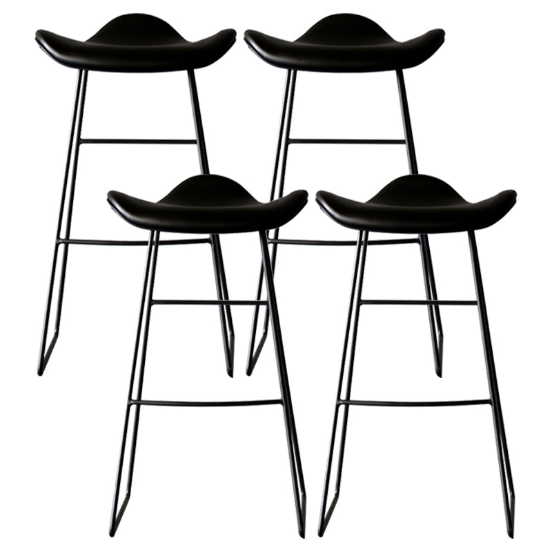 Black PU Leather Barstools Industrial Low Back Bristol Counter Stool with Saddle Seat Black Set of 4 Clearhalo 'Bar Furniture' 'Bar Stools' 'bar_stools' 'furniture_bar_stools' 'Kitchen & Dining Furniture' 'kitchen&dining_furn' 'kitchen' 'kitchen_furn' Furniture' 4183031