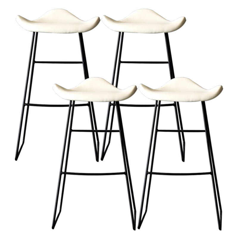 Black PU Leather Barstools Industrial Low Back Bristol Counter Stool with Saddle Seat Off-White Set of 4 Clearhalo 'Bar Furniture' 'Bar Stools' 'bar_stools' 'furniture_bar_stools' 'Kitchen & Dining Furniture' 'kitchen&dining_furn' 'kitchen' 'kitchen_furn' Furniture' 4183033