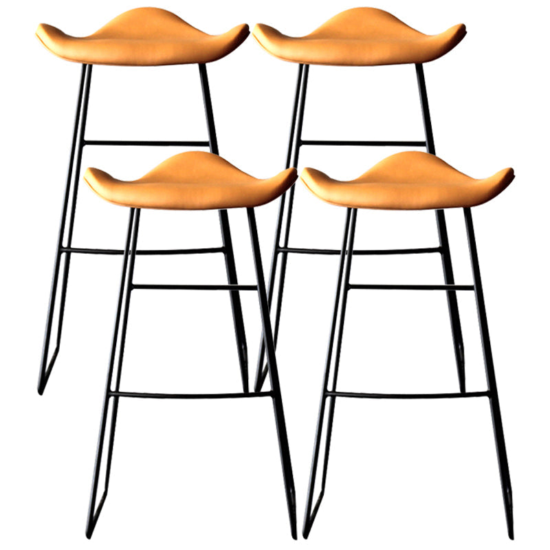 Black PU Leather Barstools Industrial Low Back Bristol Counter Stool with Saddle Seat Light Brown Set of 4 Clearhalo 'Bar Furniture' 'Bar Stools' 'bar_stools' 'furniture_bar_stools' 'Kitchen & Dining Furniture' 'kitchen&dining_furn' 'kitchen' 'kitchen_furn' Furniture' 4183035