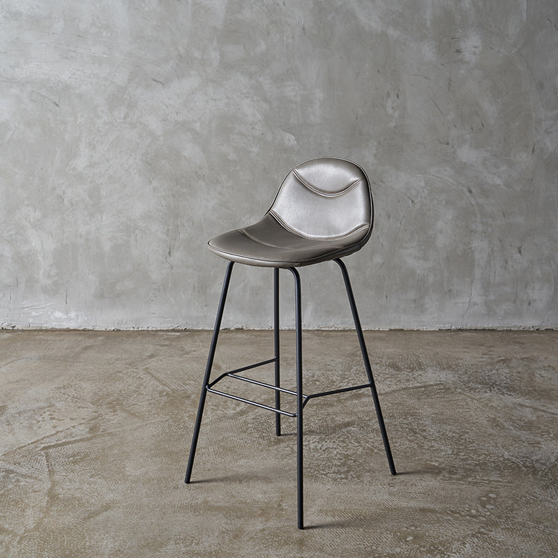 Industrial Black Counter Stools Iron Upholstered Bar Stools Bristol with Bucket Seat Clearhalo 'Bar Furniture' 'Bar Stools' 'bar_stools' 'furniture_bar_stools' 'Kitchen & Dining Furniture' 'kitchen&dining_furn' 'kitchen' 'kitchen_furn' Furniture' 4183183