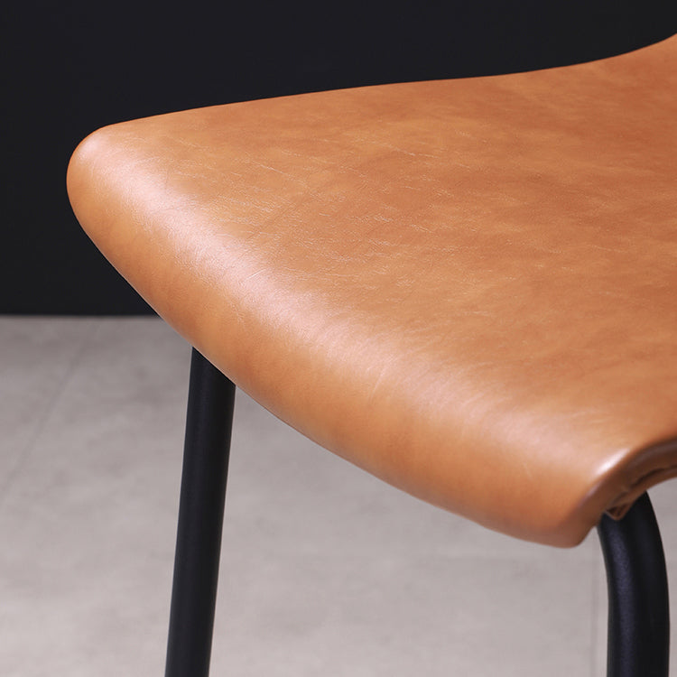 Industrial Black Metal Counter Stools Low Back Indoor Bar Stool with Bucket Seat Clearhalo 'Bar Furniture' 'Bar Stools' 'bar_stools' 'furniture_bar_stools' 'Kitchen & Dining Furniture' 'kitchen&dining_furn' 'kitchen' 'kitchen_furn' Furniture' 4183242