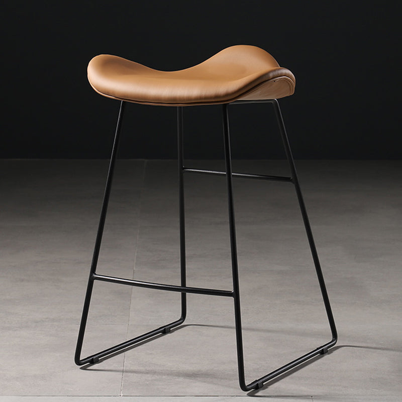 Upholstered 30" H Indoor Barstool Industrial Quilted Tall Stool with Footrest Clearhalo 'Bar Furniture' 'Bar Stools' 'bar_stools' 'furniture_bar_stools' 'Kitchen & Dining Furniture' 'kitchen&dining_furn' 'kitchen' 'kitchen_furn' Furniture' 4183258