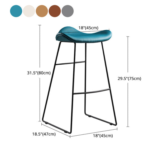 Upholstered 30" H Indoor Barstool Industrial Quilted Tall Stool with Footrest Clearhalo 'Bar Furniture' 'Bar Stools' 'bar_stools' 'furniture_bar_stools' 'Kitchen & Dining Furniture' 'kitchen&dining_furn' 'kitchen' 'kitchen_furn' Furniture' 4183296