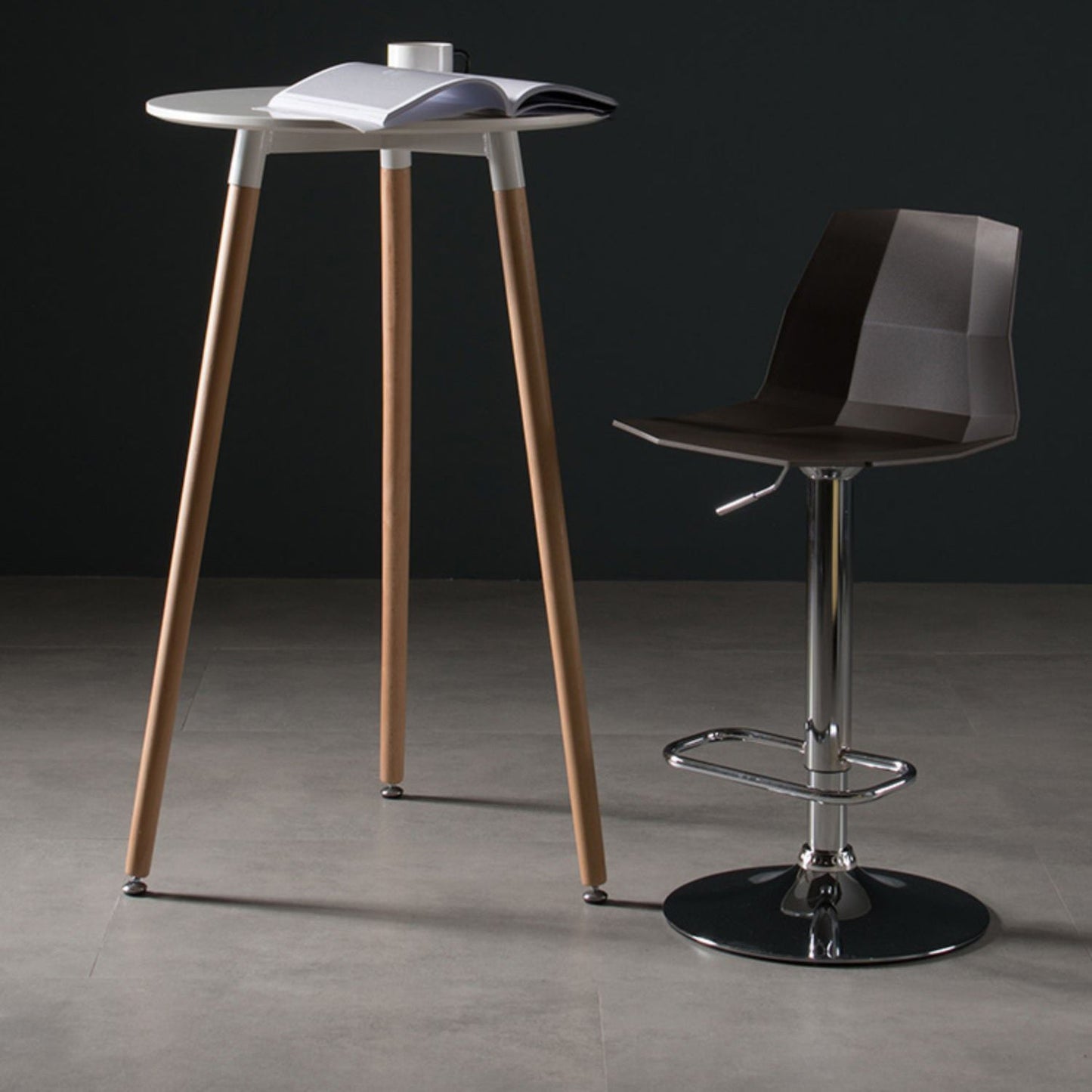 Modern Plastic Counter & Bar Stool Indoor Adjustable Height Footrest Stool Clearhalo 'Bar Furniture' 'Bar Stools' 'bar_stools' 'furniture_bar_stools' 'Kitchen & Dining Furniture' 'kitchen&dining_furn' 'kitchen' 'kitchen_furn' Furniture' 4183873