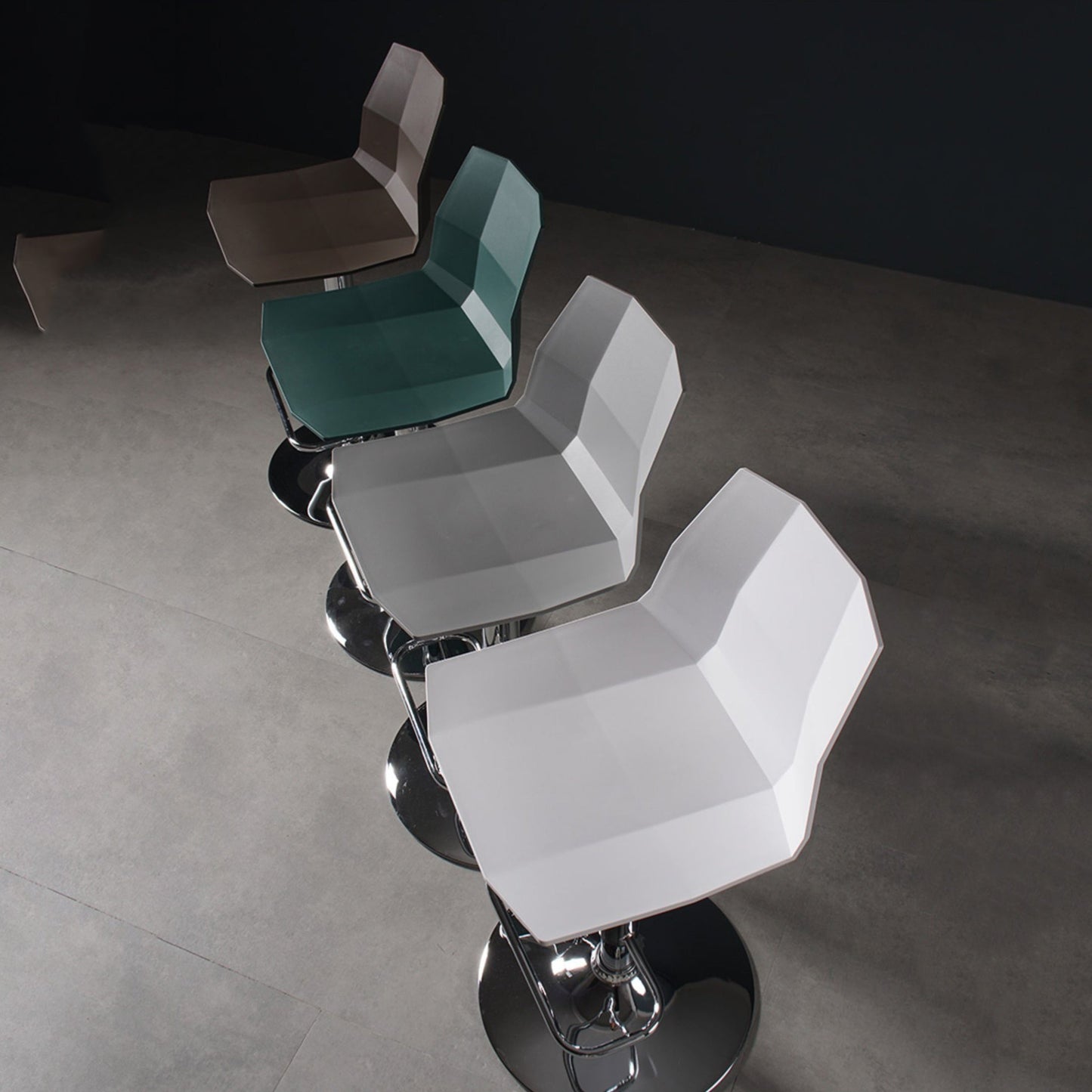 Modern Plastic Counter & Bar Stool Indoor Adjustable Height Footrest Stool Clearhalo 'Bar Furniture' 'Bar Stools' 'bar_stools' 'furniture_bar_stools' 'Kitchen & Dining Furniture' 'kitchen&dining_furn' 'kitchen' 'kitchen_furn' Furniture' 4183875