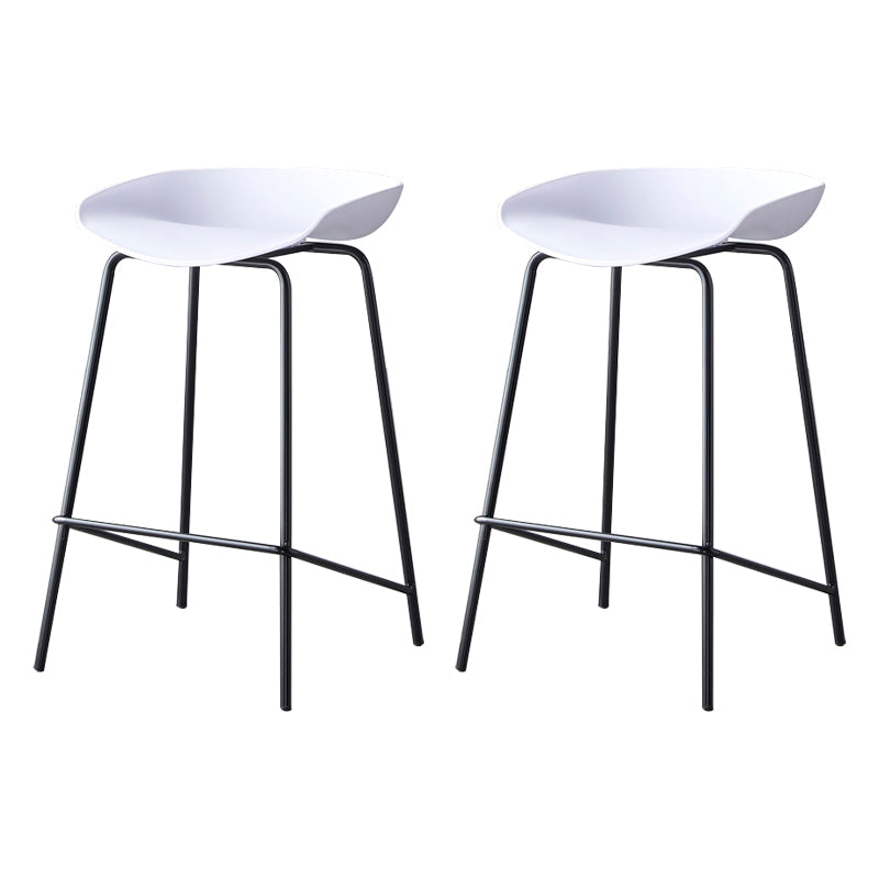 Modern Bar Stool Armless Plastic Indoor Barstool with Footrest Steel Base White 2 Piece Set Counter Stool(26"H) Clearhalo 'Bar Furniture' 'Bar Stools' 'bar_stools' 'furn' 'furn_bar_stools' 'furniture_bar_stools' 'Kitchen & Dining Furniture' 'kitchen&dining_furn' 'kitchen' 'kitchen_furn' Furniture' 4184033