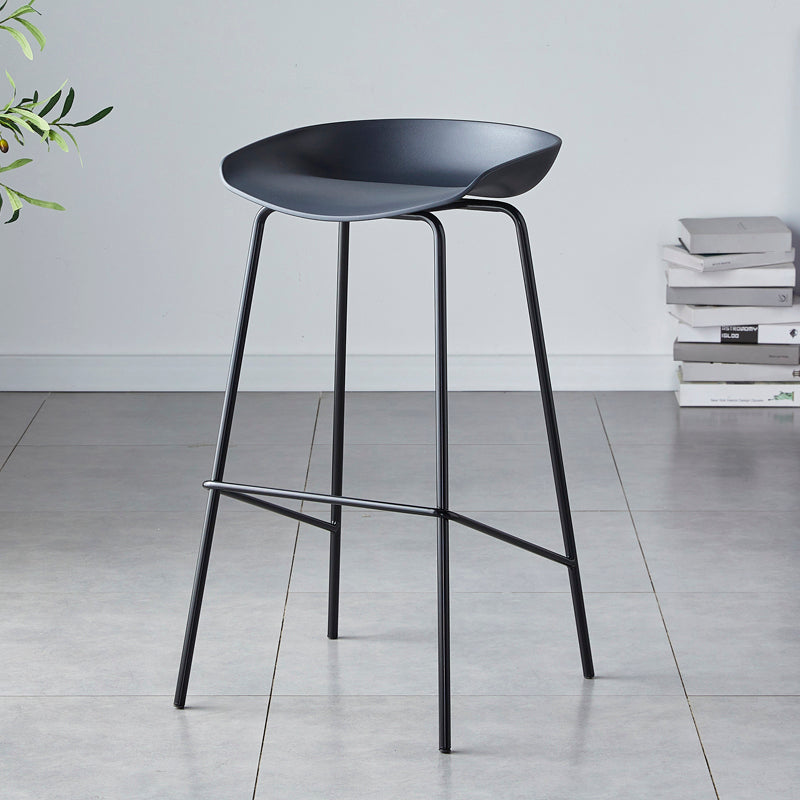 Modern Bar Stool Armless Plastic Indoor Barstool with Footrest Steel Base Black 1 Piece Bar Stool(30"H) Clearhalo 'Bar Furniture' 'Bar Stools' 'bar_stools' 'furn' 'furn_bar_stools' 'furniture_bar_stools' 'Kitchen & Dining Furniture' 'kitchen&dining_furn' 'kitchen' 'kitchen_furn' Furniture' 4184038
