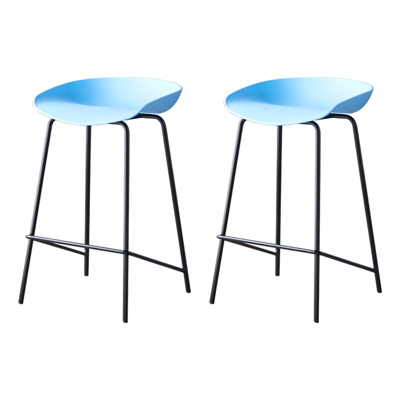 Modern Bar Stool Armless Plastic Indoor Barstool with Footrest Steel Base Blue 2 Piece Set Counter Stool(26"H) Clearhalo 'Bar Furniture' 'Bar Stools' 'bar_stools' 'furn' 'furn_bar_stools' 'furniture_bar_stools' 'Kitchen & Dining Furniture' 'kitchen&dining_furn' 'kitchen' 'kitchen_furn' Furniture' 4184061