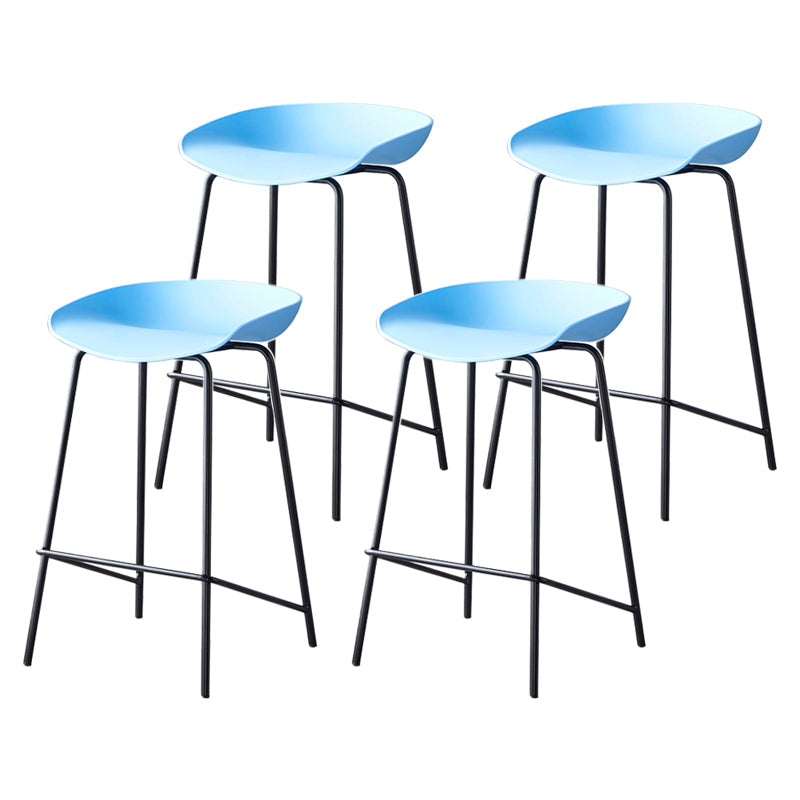 Modern Bar Stool Armless Plastic Indoor Barstool with Footrest Steel Base Blue 4 Piece Set Counter Stool(26"H) Clearhalo 'Bar Furniture' 'Bar Stools' 'bar_stools' 'furn' 'furn_bar_stools' 'furniture_bar_stools' 'Kitchen & Dining Furniture' 'kitchen&dining_furn' 'kitchen' 'kitchen_furn' Furniture' 4184062