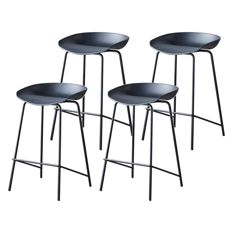 Modern Bar Stool Armless Plastic Indoor Barstool with Footrest Steel Base Black 4 Piece Set Counter Stool(26"H) Clearhalo 'Bar Furniture' 'Bar Stools' 'bar_stools' 'furn' 'furn_bar_stools' 'furniture_bar_stools' 'Kitchen & Dining Furniture' 'kitchen&dining_furn' 'kitchen' 'kitchen_furn' Furniture' 4184068
