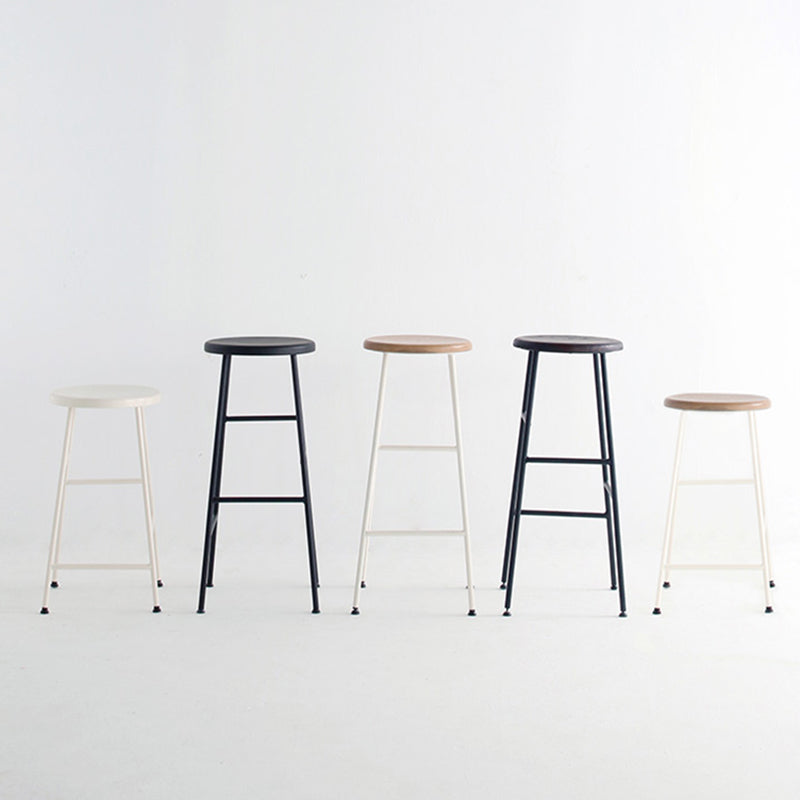 Round Modern Counter Bar Stool Armless Indoor Bar Stool with Footrest and Steel Base Clearhalo 'Bar Furniture' 'Bar Stools' 'bar_stools' 'furn' 'furn_bar_stools' 'furniture_bar_stools' 'Kitchen & Dining Furniture' 'kitchen&dining_furn' 'kitchen' 'kitchen_furn' Furniture' 4184388