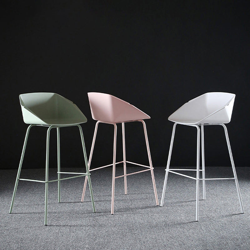 29-Inch Modern Counter Bar Stool Armless Plastic Indoor Bar Stool with Footrest Clearhalo 'Bar Furniture' 'Bar Stools' 'bar_stools' 'furn' 'furn_bar_stools' 'furniture_bar_stools' 'Kitchen & Dining Furniture' 'kitchen&dining_furn' 'kitchen' 'kitchen_furn' Furniture' 4184449