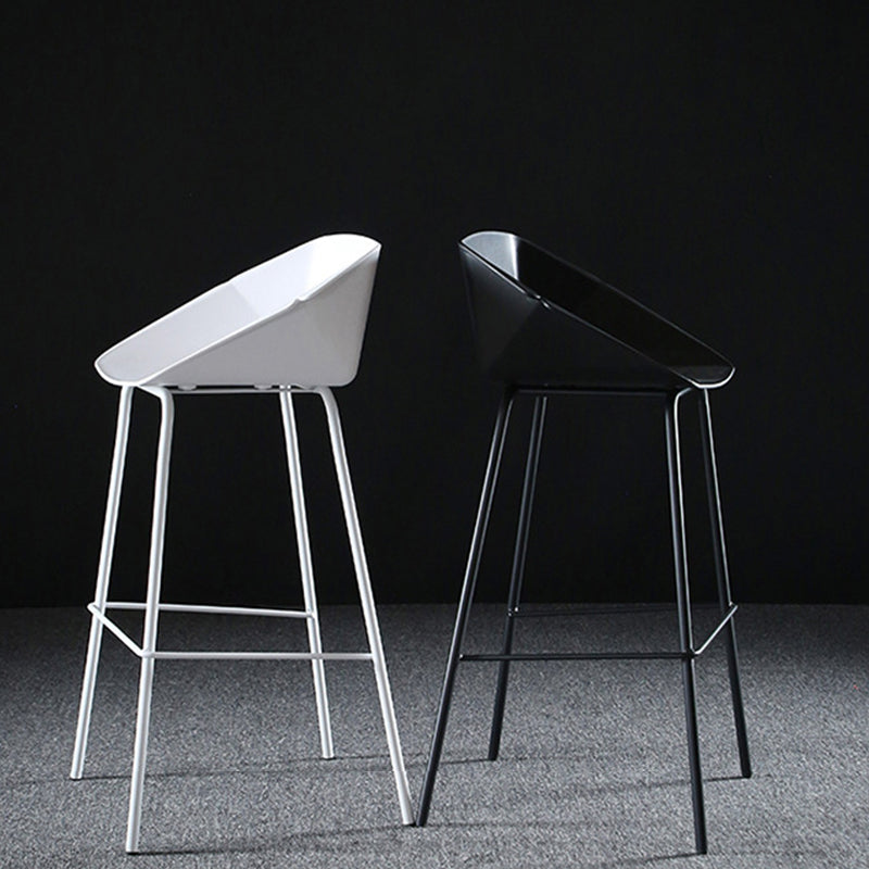 29-Inch Modern Counter Bar Stool Armless Plastic Indoor Bar Stool with Footrest Clearhalo 'Bar Furniture' 'Bar Stools' 'bar_stools' 'furn' 'furn_bar_stools' 'furniture_bar_stools' 'Kitchen & Dining Furniture' 'kitchen&dining_furn' 'kitchen' 'kitchen_furn' Furniture' 4184462
