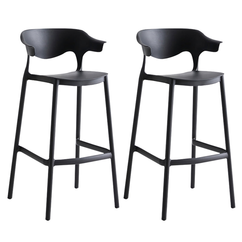 29-inch Modern Counter Bar Stool Armed Plastic Indoor Bar Stool with Footrest Black 2 Piece Set Clearhalo 'Bar Furniture' 'Bar Stools' 'bar_stools' 'furn' 'furn_bar_stools' 'furniture_bar_stools' 'Kitchen & Dining Furniture' 'kitchen&dining_furn' 'kitchen' 'kitchen_furn' Furniture' 4184524