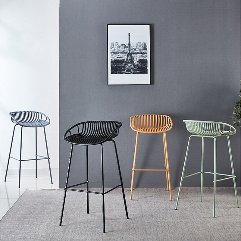 29-Inch Contemporary Bar Stool Armless Plastic Indoor Bar Stool with Iron Base Clearhalo 'Bar Furniture' 'Bar Stools' 'bar_stools' 'furn' 'furn_bar_stools' 'furniture_bar_stools' 'Kitchen & Dining Furniture' 'kitchen&dining_furn' 'kitchen' 'kitchen_furn' Furniture' 4184557