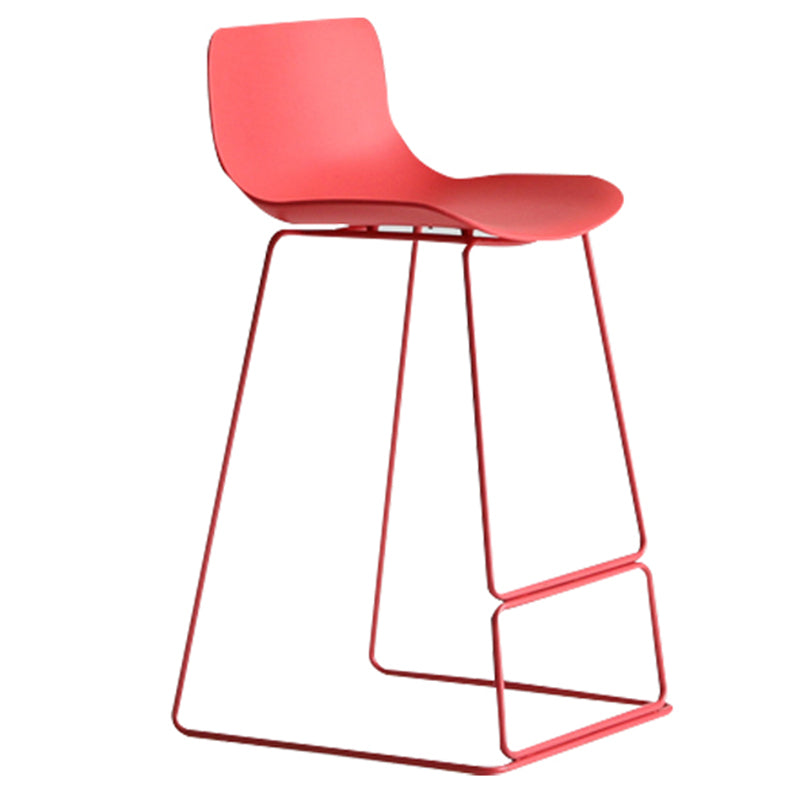 Bucket Footrest Bar & Counter Stool Indoor Plastic Modern Counter Bar Stool Clearhalo 'Bar Furniture' 'Bar Stools' 'bar_stools' 'furn' 'furn_bar_stools' 'furniture_bar_stools' 'Kitchen & Dining Furniture' 'kitchen&dining_furn' 'kitchen' 'kitchen_furn' Furniture' 4184610