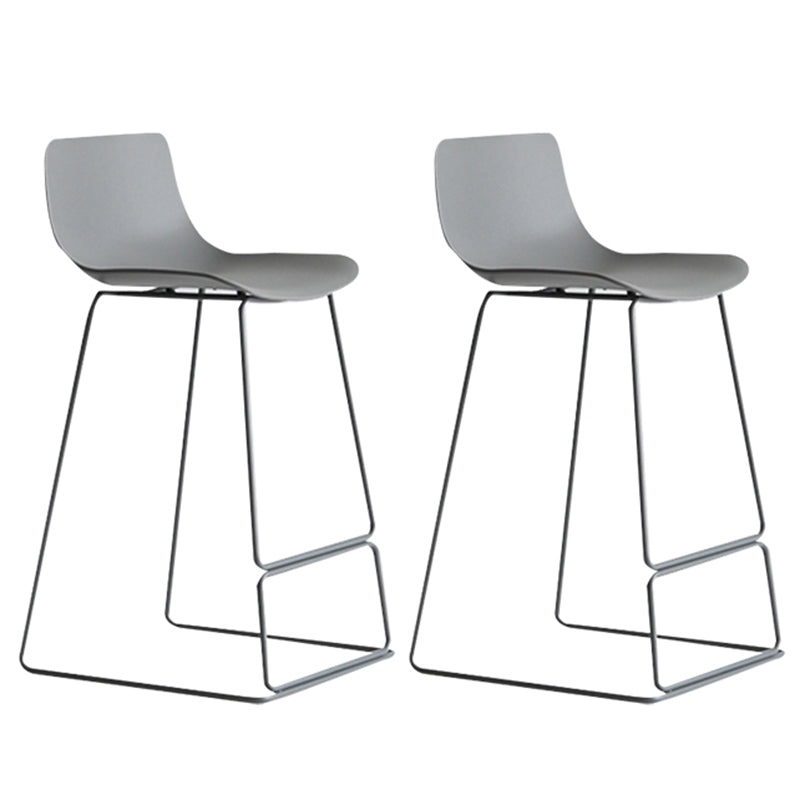 Bucket Footrest Bar & Counter Stool Indoor Plastic Modern Counter Bar Stool Grey 2 Piece Set Counter Stool (24"H) Clearhalo 'Bar Furniture' 'Bar Stools' 'bar_stools' 'furn' 'furn_bar_stools' 'furniture_bar_stools' 'Kitchen & Dining Furniture' 'kitchen&dining_furn' 'kitchen' 'kitchen_furn' Furniture' 4184628