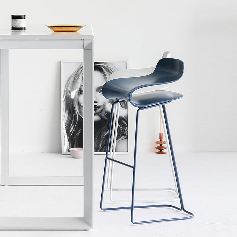 Low Back Footrest Counter Stool Saddle Seat Modern Counter Chair for Bar Clearhalo 'Bar Furniture' 'Bar Stools' 'bar_stools' 'furn' 'furn_bar_stools' 'furniture_bar_stools' 'Kitchen & Dining Furniture' 'kitchen&dining_furn' 'kitchen' 'kitchen_furn' Furniture' 4184690