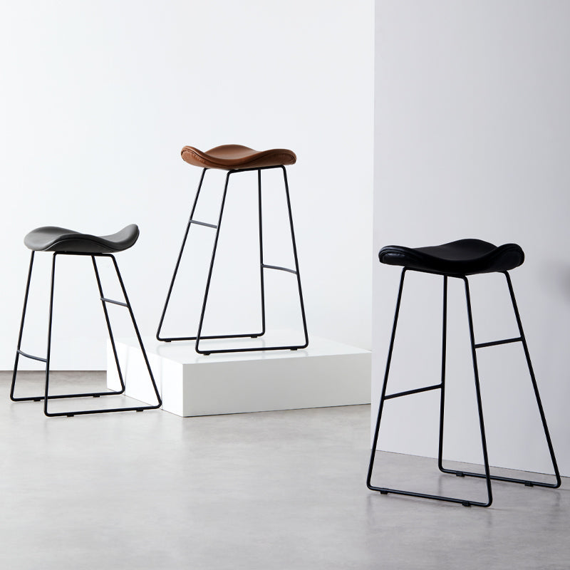 Leather Counter Stool Modern Backless Footrest Saddle Seat Bar Stool for Bar Clearhalo 'Bar Furniture' 'Bar Stools' 'bar_stools' 'furn' 'furn_bar_stools' 'furniture_bar_stools' 'Kitchen & Dining Furniture' 'kitchen&dining_furn' 'kitchen' 'kitchen_furn' Furniture' 4184747