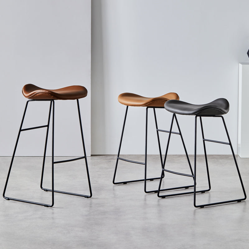Leather Counter Stool Modern Backless Footrest Saddle Seat Bar Stool for Bar Clearhalo 'Bar Furniture' 'Bar Stools' 'bar_stools' 'furn' 'furn_bar_stools' 'furniture_bar_stools' 'Kitchen & Dining Furniture' 'kitchen&dining_furn' 'kitchen' 'kitchen_furn' Furniture' 4184749