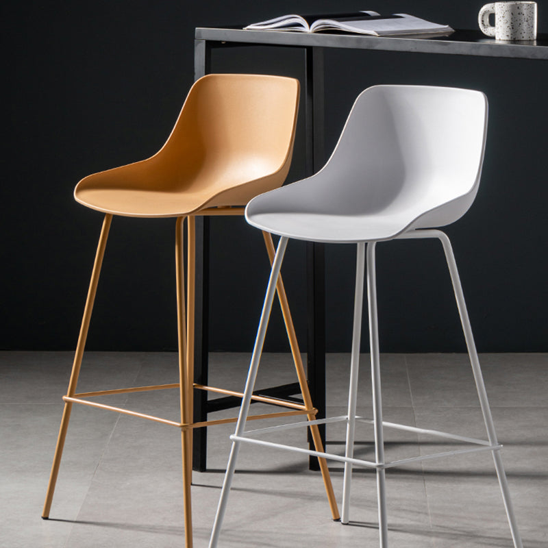 Contemporary Macaroon Counter Stools Armless Plastic Indoor Bar Stool with Iron Base Clearhalo 'Bar Furniture' 'Bar Stools' 'bar_stools' 'furn' 'furn_bar_stools' 'furniture_bar_stools' 'Kitchen & Dining Furniture' 'kitchen&dining_furn' 'kitchen' 'kitchen_furn' Furniture' 4184793