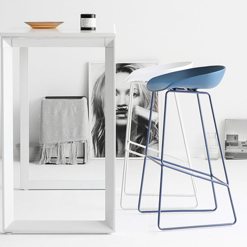 Modern Plastic Counter & Bar Stool Bucket Footrest Stool for Coffee Shop Clearhalo 'Bar Furniture' 'Bar Stools' 'bar_stools' 'furn' 'furn_bar_stools' 'furniture_bar_stools' 'Kitchen & Dining Furniture' 'kitchen&dining_furn' 'kitchen' 'kitchen_furn' Furniture' 4185194
