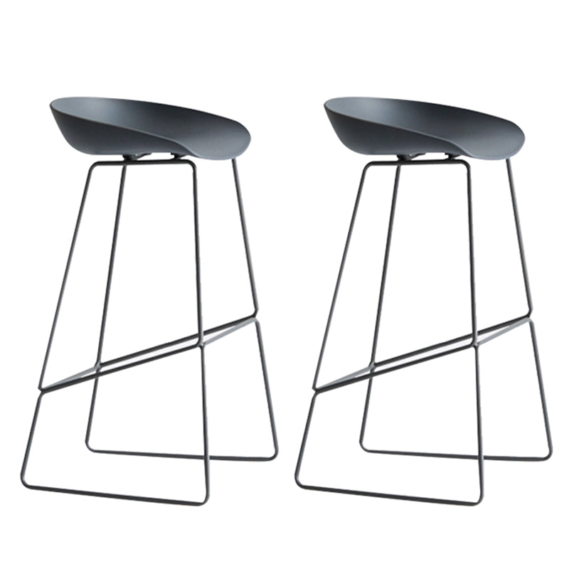 Modern Plastic Counter & Bar Stool Bucket Footrest Stool for Coffee Shop Grey 2 Piece Set Clearhalo 'Bar Furniture' 'Bar Stools' 'bar_stools' 'furn' 'furn_bar_stools' 'furniture_bar_stools' 'Kitchen & Dining Furniture' 'kitchen&dining_furn' 'kitchen' 'kitchen_furn' Furniture' 4185198