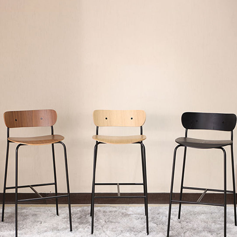 Black Metal Barstool Industrial Indoor Tall Stool with Wood Seat, 1 Piece Clearhalo 'Bar Furniture' 'Bar Stools' 'bar_stools' 'furn' 'furn_bar_stools' 'furniture_bar_stools' 'Kitchen & Dining Furniture' 'kitchen&dining_furn' 'kitchen' 'kitchen_furn' Furniture' 4186539