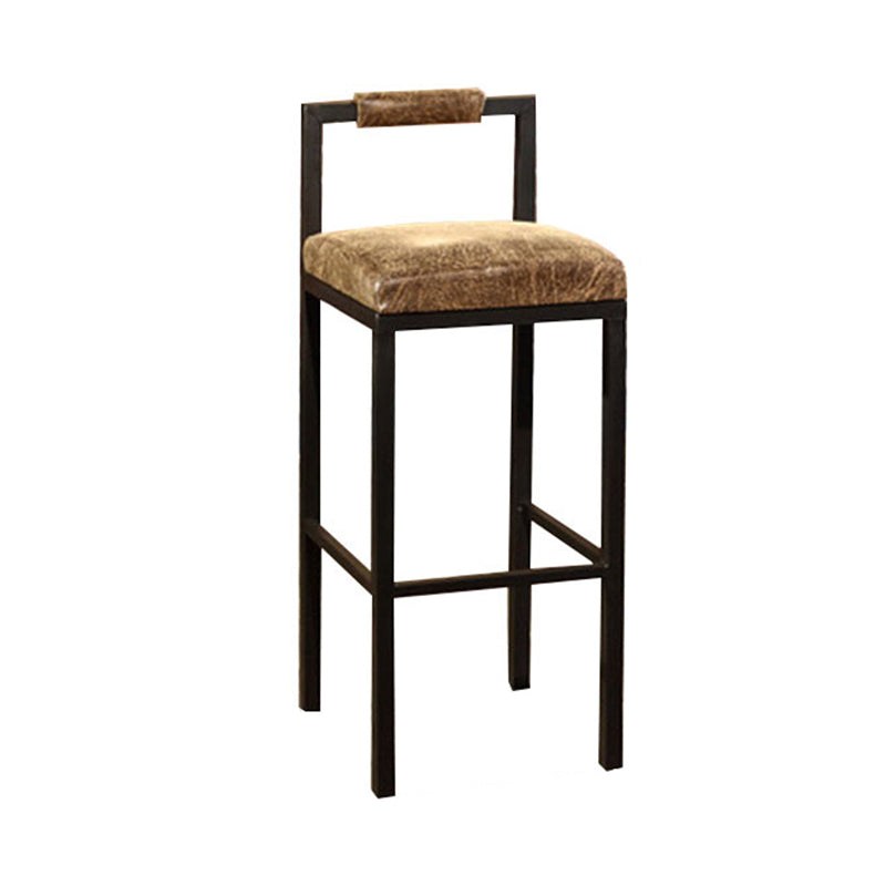 Black Iron Low Back Barstool Industrial Restaurant Tall Stool with Square Seat Brown 1 Piece Clearhalo 'Bar Furniture' 'Bar Stools' 'bar_stools' 'furn' 'furn_bar_stools' 'furniture_bar_stools' 'Kitchen & Dining Furniture' 'kitchen&dining_furn' 'kitchen' 'kitchen_furn' Furniture' 4186616