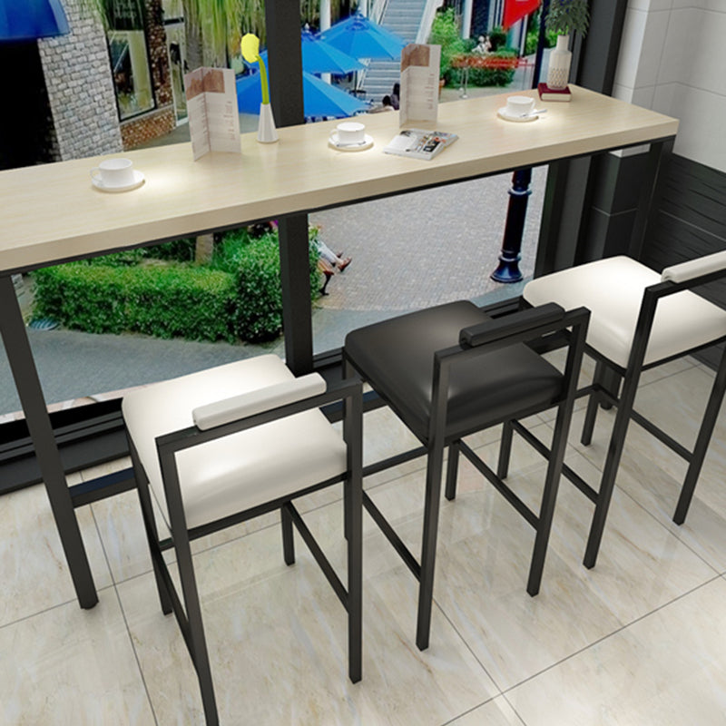 Black Iron Low Back Barstool Industrial Restaurant Tall Stool with Square Seat Clearhalo 'Bar Furniture' 'Bar Stools' 'bar_stools' 'furn' 'furn_bar_stools' 'furniture_bar_stools' 'Kitchen & Dining Furniture' 'kitchen&dining_furn' 'kitchen' 'kitchen_furn' Furniture' 4186625