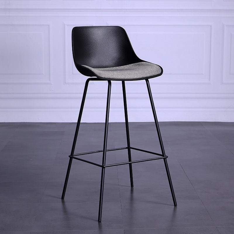 Industrial White Upholstered Barstool Black Indoor Tall Stool with Bucket Seat 1 Piece Clearhalo 'Bar Furniture' 'Bar Stools' 'bar_stools' 'furn' 'furn_bar_stools' 'furniture_bar_stools' 'Kitchen & Dining Furniture' 'kitchen&dining_furn' 'kitchen' 'kitchen_furn' Furniture' 4186644
