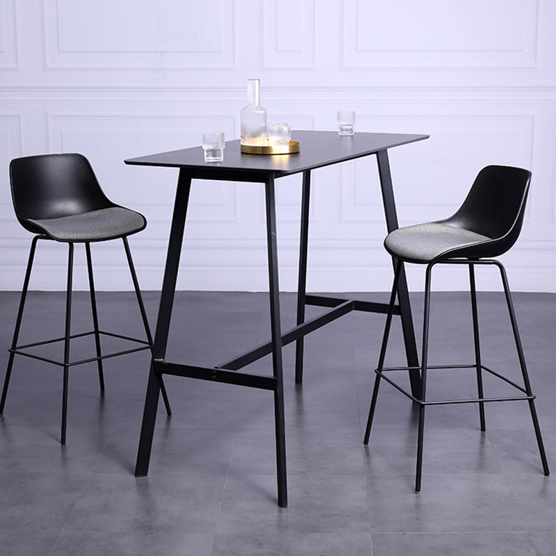 Industrial White Upholstered Barstool Black Indoor Tall Stool with Bucket Seat Clearhalo 'Bar Furniture' 'Bar Stools' 'bar_stools' 'furn' 'furn_bar_stools' 'furniture_bar_stools' 'Kitchen & Dining Furniture' 'kitchen&dining_furn' 'kitchen' 'kitchen_furn' Furniture' 4186648