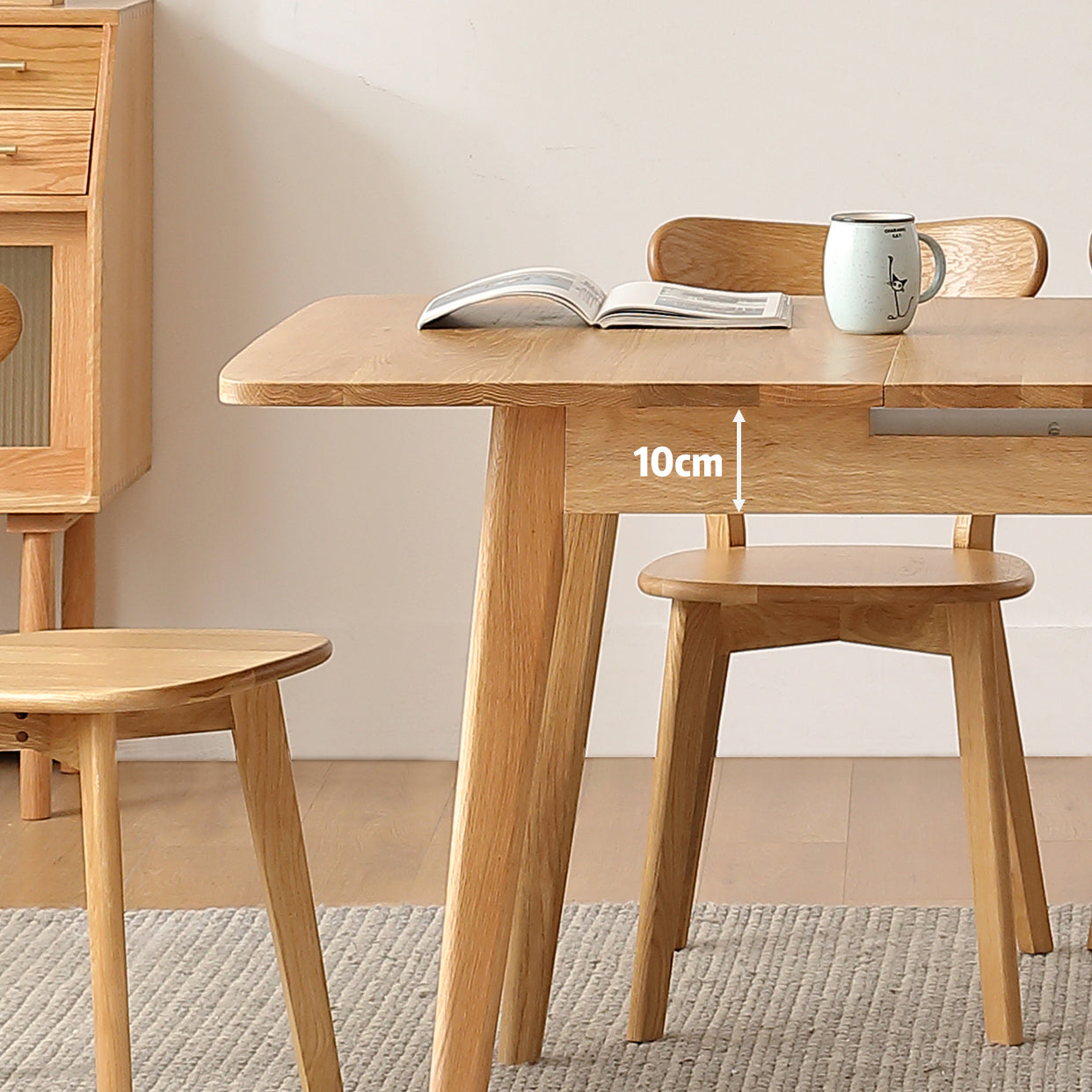 Extendable Rectangle Dining Table Modern Adjustable Oak Wood Table with 4 Legs for restaurant Clearhalo ' dining_table' 'Dining Tables & Seating' 'Dining Tables' 'furn' 'furn_dining_table' 'Furniture' 'furniture_dining_table' 'Kitchen & Dining Furniture' 'kitchen&dining_furn' 'kitchen' 'kitchen_dining_table' 4195650