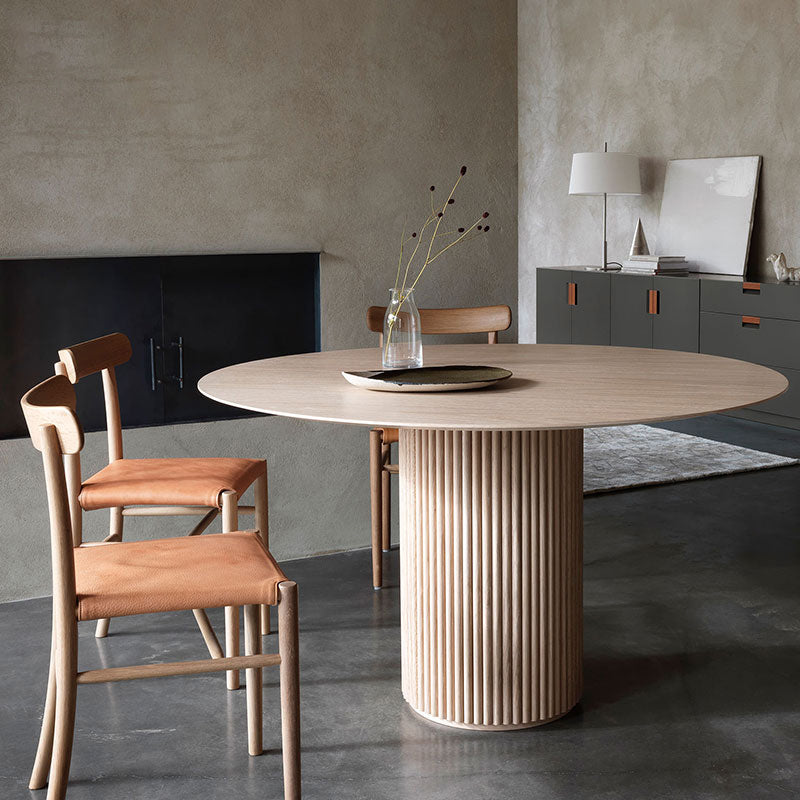Round Casual Style Dining Table Wood Color Fixed Table with Solid Wood Clearhalo ' dining_table' 'Dining Tables & Seating' 'Dining Tables' 'furn' 'furn_dining_table' 'Furniture' 'furniture_dining_table' 'Kitchen & Dining Furniture' 'kitchen&dining_furn' 'kitchen' 'kitchen_dining_table' 4196001