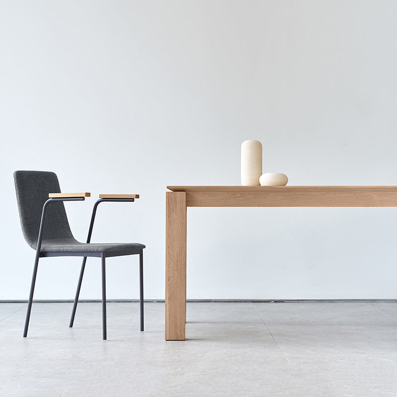 Solid Wood Contemporary Rectangular Table Wood Top Indoor Table with 4 Legs Clearhalo ' dining_table' 'Dining Tables & Seating' 'Dining Tables' 'furn' 'furn_dining_table' 'Furniture' 'furniture_dining_table' 'Kitchen & Dining Furniture' 'kitchen&dining_furn' 'kitchen' 'kitchen_dining_table' 4196334