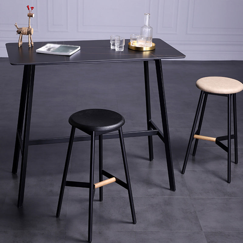 Scandinavian Black Counter Stools Metal Wood Backless Bar Stools with Round Seat Clearhalo 'Bar Furniture' 'Bar Stools' 'bar_stools' 'furn' 'furn_bar_stools' 'furniture_bar_stools' 'Kitchen & Dining Furniture' 'kitchen&dining_furn' 'kitchen' 'kitchen_furn' Furniture' 4198828