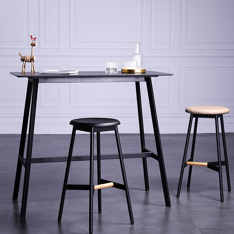 Scandinavian Black Counter Stools Metal Wood Backless Bar Stools with Round Seat Clearhalo 'Bar Furniture' 'Bar Stools' 'bar_stools' 'furn' 'furn_bar_stools' 'furniture_bar_stools' 'Kitchen & Dining Furniture' 'kitchen&dining_furn' 'kitchen' 'kitchen_furn' Furniture' 4198831