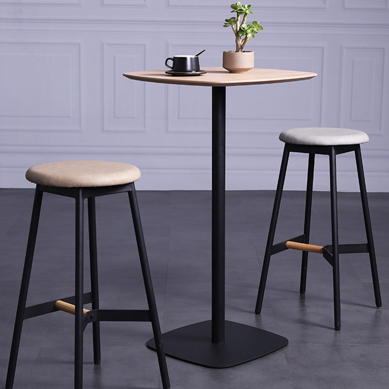 Scandinavian Black Counter Stools Metal Wood Backless Bar Stools with Round Seat Clearhalo 'Bar Furniture' 'Bar Stools' 'bar_stools' 'furn' 'furn_bar_stools' 'furniture_bar_stools' 'Kitchen & Dining Furniture' 'kitchen&dining_furn' 'kitchen' 'kitchen_furn' Furniture' 4198833