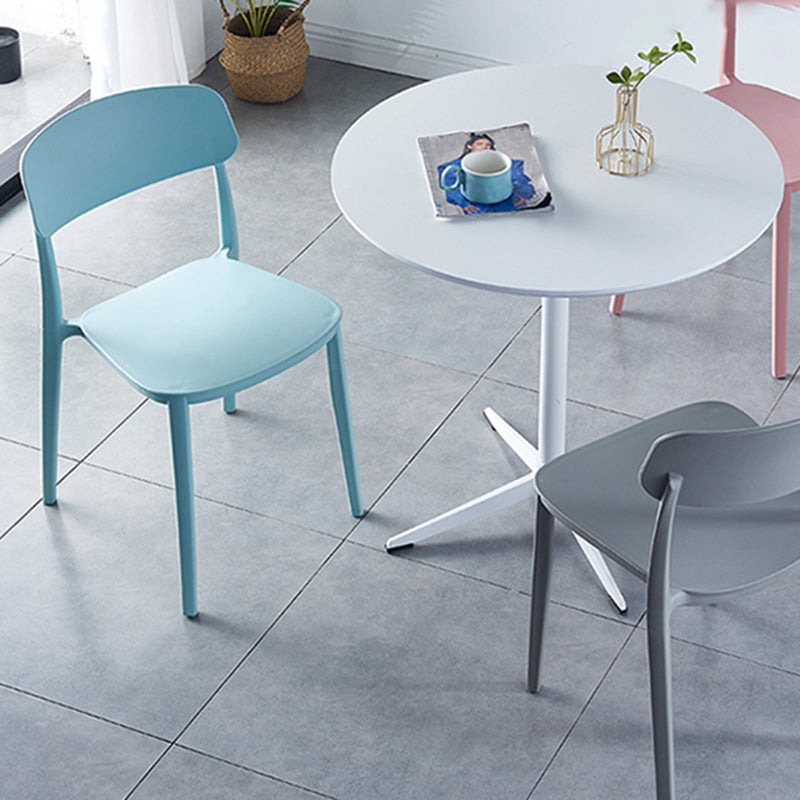 Scandinavian Home Plastic Side Chair Matte Finish Open Back Dining Chair (Set of 4) Clearhalo ' kitchen&dining_furn' 'Dining Chairs' 'Dining Tables & Seating' 'dining_chair' 'furn' 'furn_dining_chair' 'Furniture' 'furniture_dining_chair' 'Kitchen & Dining Furniture' 'kitchen' 4206061