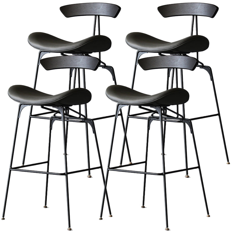 Black Iron Bar Stool Industrial Style Low Back Counter Stool with Saddle Seat Dark Gray 4 Piece Set Clearhalo 'Bar Furniture' 'Bar Stools' 'bar_stools' 'furn' 'furn_bar_stools' 'furniture_bar_stools' 'Kitchen & Dining Furniture' 'kitchen&dining_furn' 'kitchen' 'kitchen_furn' Furniture' 4211103