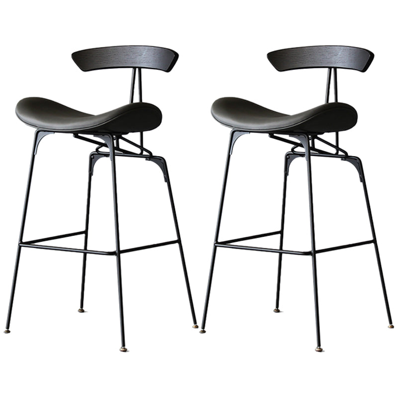 Black Iron Bar Stool Industrial Style Low Back Counter Stool with Saddle Seat Dark Gray 2 Piece Set Clearhalo 'Bar Furniture' 'Bar Stools' 'bar_stools' 'furn' 'furn_bar_stools' 'furniture_bar_stools' 'Kitchen & Dining Furniture' 'kitchen&dining_furn' 'kitchen' 'kitchen_furn' Furniture' 4211108