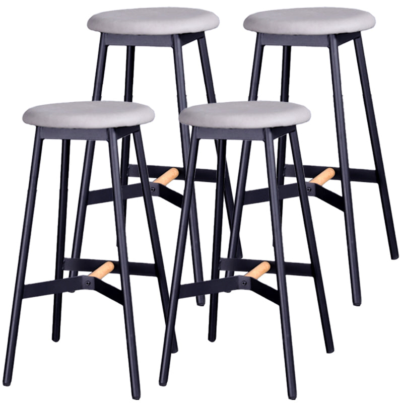 Industrial Black Counter Stools Metal Wood Backless Bar Stools with Round Seat Light Gray 4 Piece Set Clearhalo 'Bar Furniture' 'Bar Stools' 'bar_stools' 'furn' 'furn_bar_stools' 'furniture_bar_stools' 'Kitchen & Dining Furniture' 'kitchen&dining_furn' 'kitchen' 'kitchen_furn' Furniture' 4211148