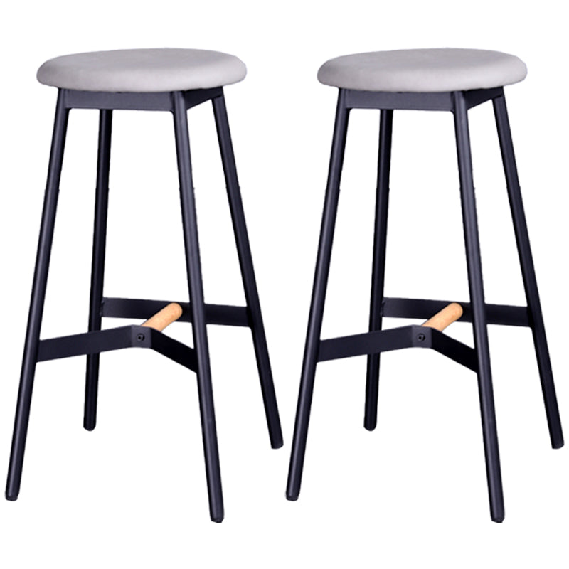 Industrial Black Counter Stools Metal Wood Backless Bar Stools with Round Seat Light Gray 2 Piece Set Clearhalo 'Bar Furniture' 'Bar Stools' 'bar_stools' 'furn' 'furn_bar_stools' 'furniture_bar_stools' 'Kitchen & Dining Furniture' 'kitchen&dining_furn' 'kitchen' 'kitchen_furn' Furniture' 4211151
