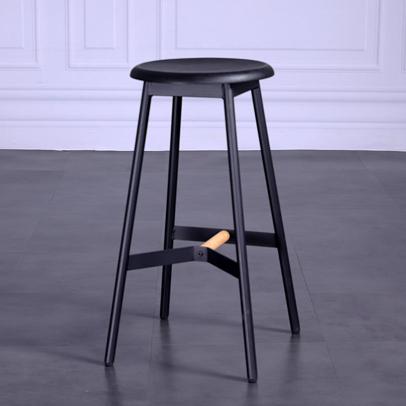 Industrial Black Counter Stools Metal Wood Backless Bar Stools with Round Seat Black 1 Piece Clearhalo 'Bar Furniture' 'Bar Stools' 'bar_stools' 'furn' 'furn_bar_stools' 'furniture_bar_stools' 'Kitchen & Dining Furniture' 'kitchen&dining_furn' 'kitchen' 'kitchen_furn' Furniture' 4211155