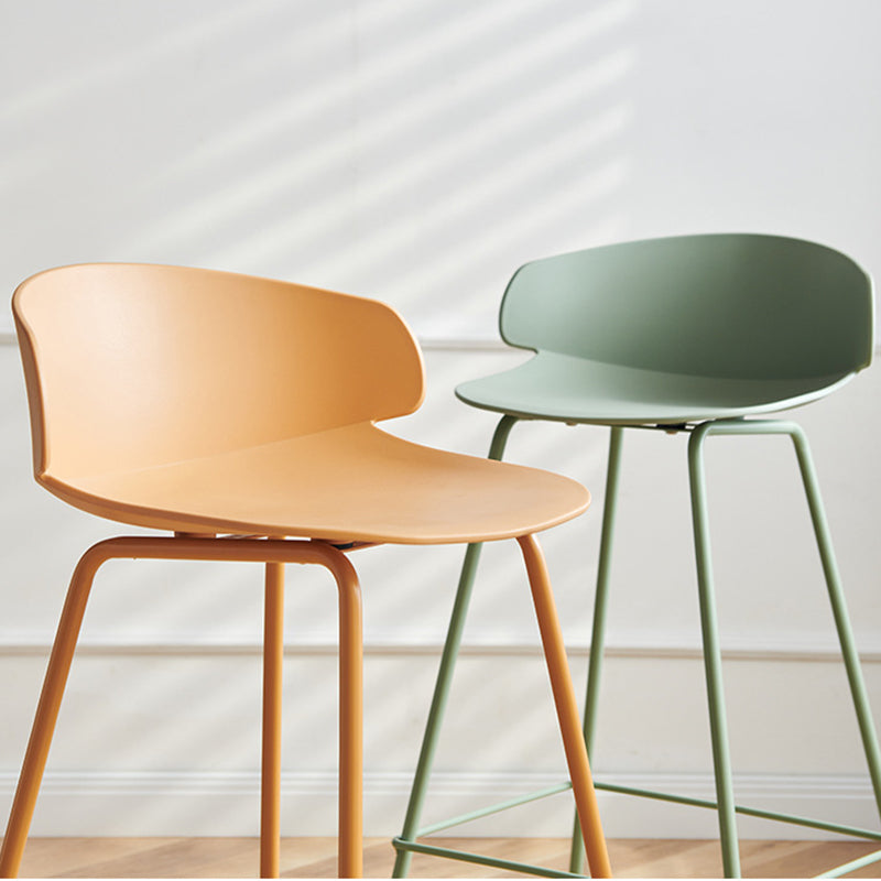 Scandinavian Plastic Metal Counter Stools Low Back Indoor Bar Stools with 4 Legs Clearhalo 'Bar Furniture' 'Bar Stools' 'bar_stools' 'furn' 'furn_bar_stools' 'furniture_bar_stools' 'Kitchen & Dining Furniture' 'kitchen&dining_furn' 'kitchen' 'kitchen_furn' Furniture' 4211587