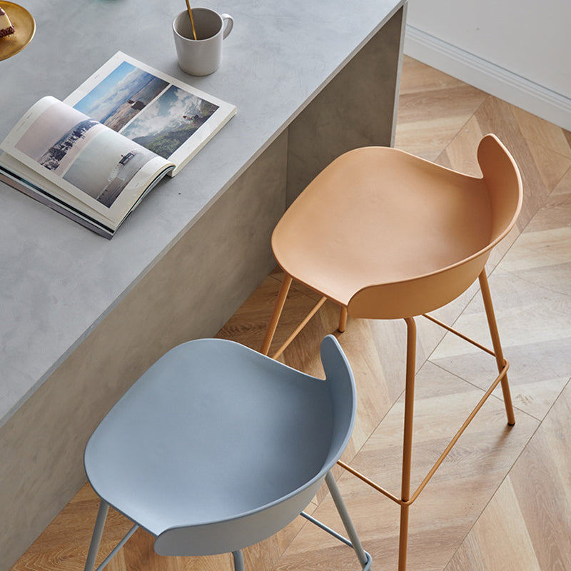 Scandinavian Plastic Metal Counter Stools Low Back Indoor Bar Stools with 4 Legs Clearhalo 'Bar Furniture' 'Bar Stools' 'bar_stools' 'furn' 'furn_bar_stools' 'furniture_bar_stools' 'Kitchen & Dining Furniture' 'kitchen&dining_furn' 'kitchen' 'kitchen_furn' Furniture' 4211606
